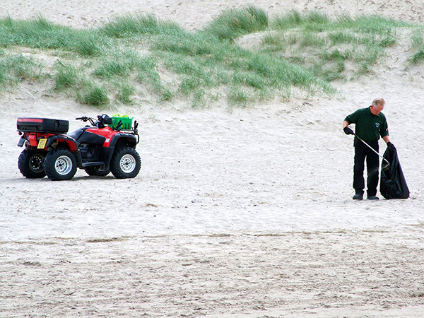 Litter picking on Cornwall beach
